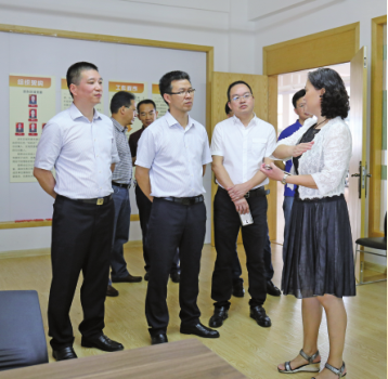 临海市市委常委、宣传部长董金喜到浙东休闲家居城调研企业文化建设